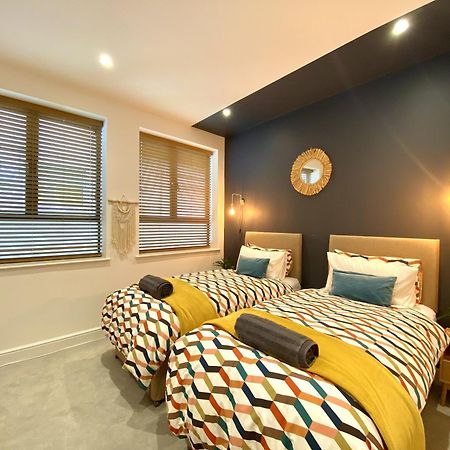 Stunning 2 Bed Apartment Sea Views And Parking Worthing Kültér fotó