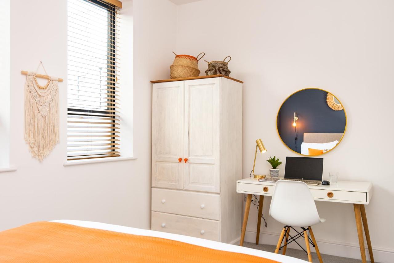 Stunning 2 Bed Apartment Sea Views And Parking Worthing Kültér fotó