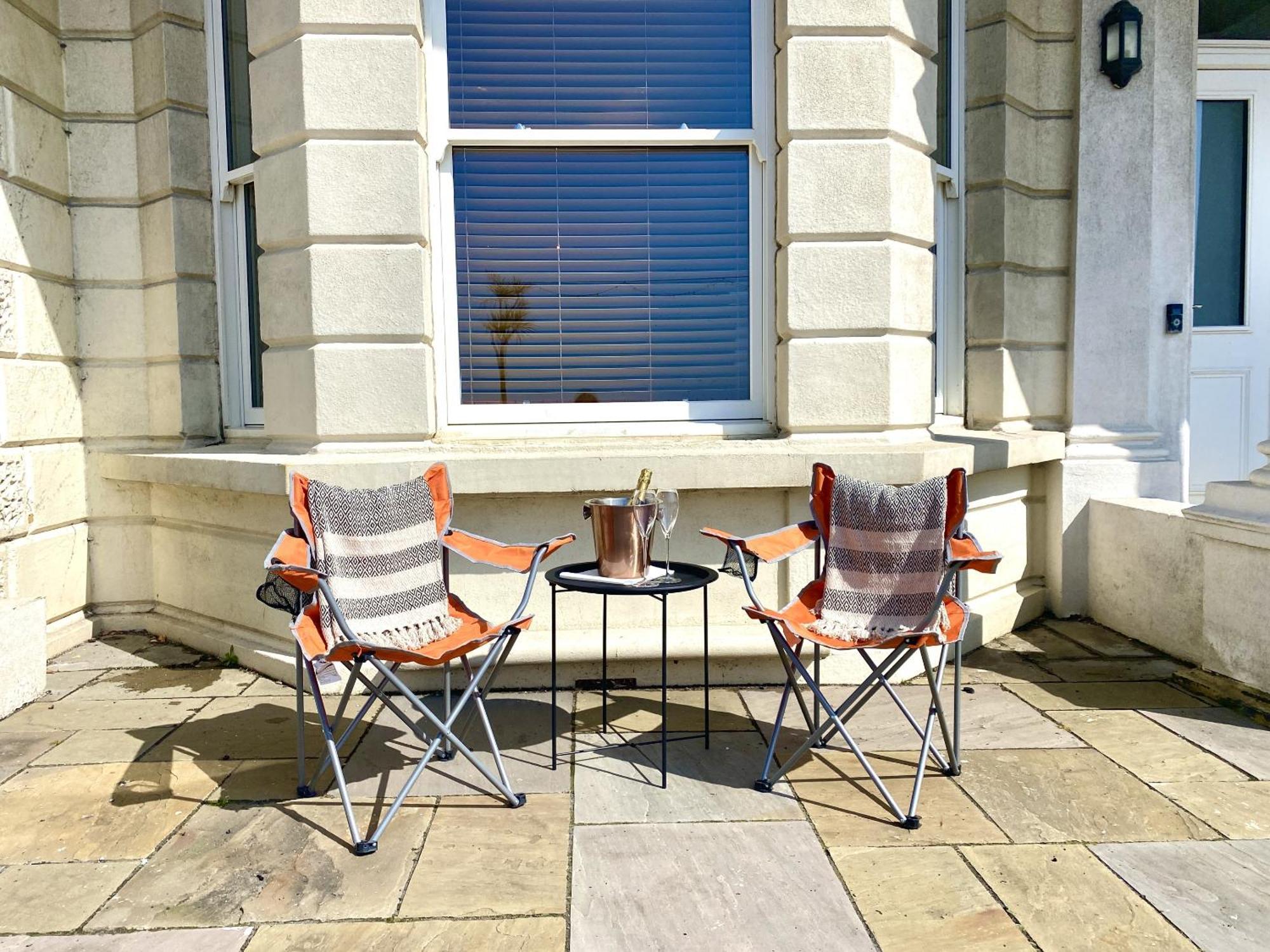 Stunning 2 Bed Apartment Sea Views And Parking Worthing Kültér fotó